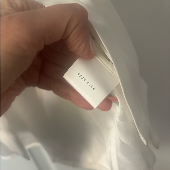 L’agence silk blouse with silk buttons on sides and sleeves - Picture 9 of 12